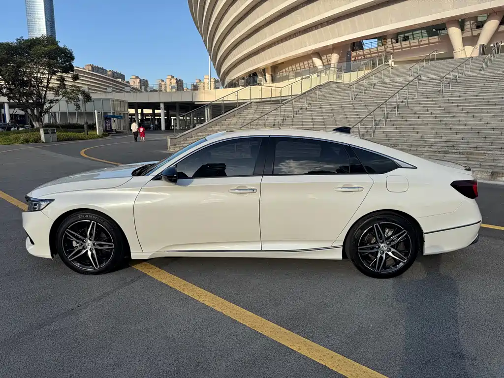 Honda Accord 2022 — фото 14
