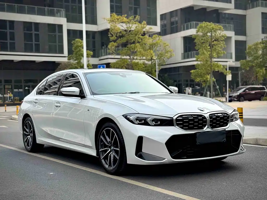 BMW 3 Series 2023