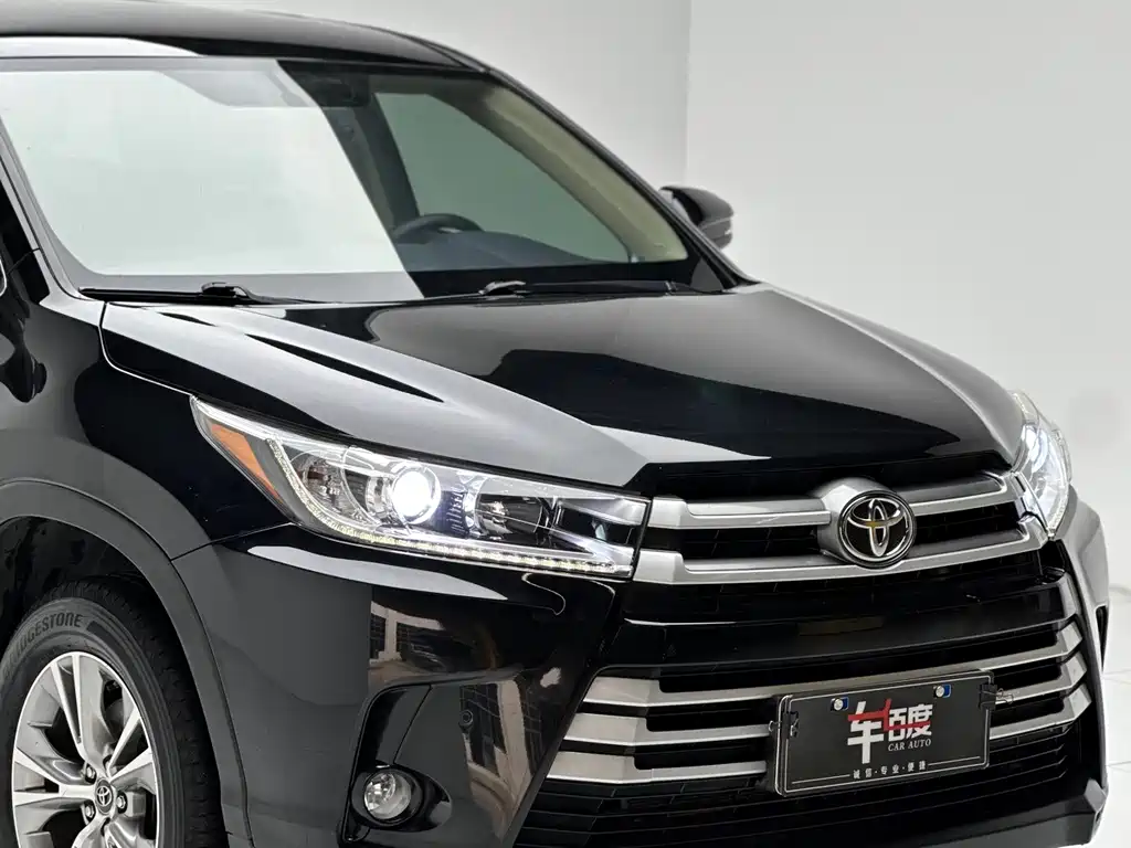 Toyota Highlander 2020 — фото 11