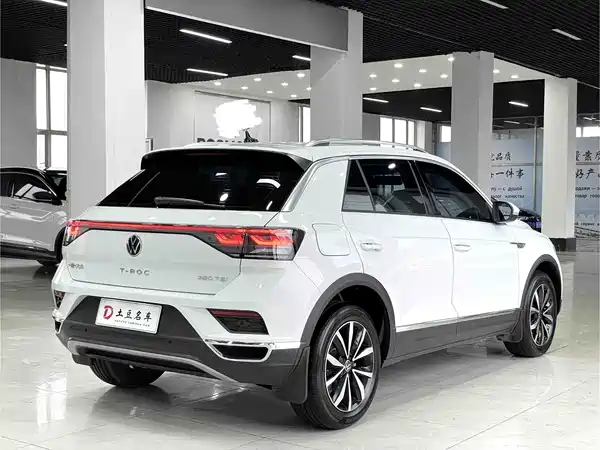 Volkswagen T-Roc 2023