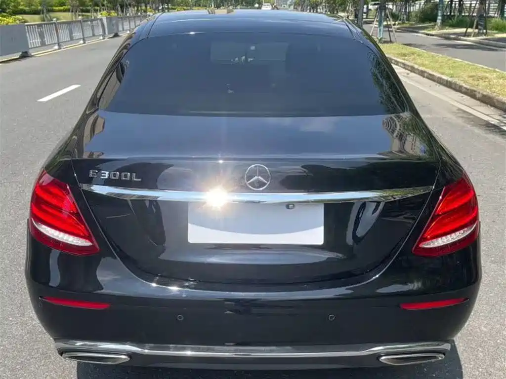 Mercedes-Benz E-Class 2020 — фото 5