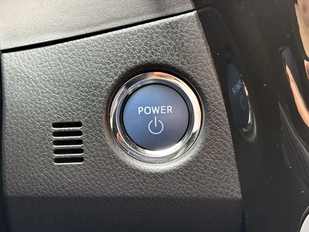 Toyota Levin Twin Engine E+ 2019 — фото 13