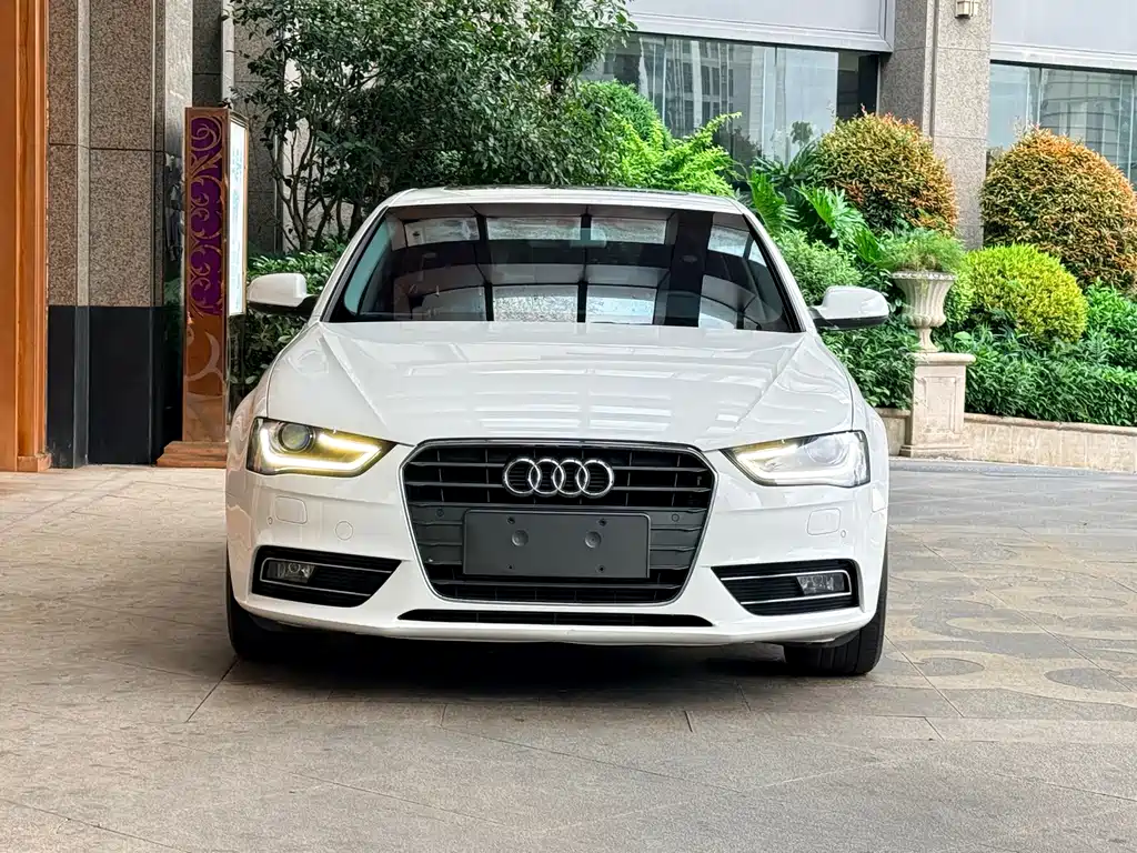 Audi A4L 2014 — фото 2