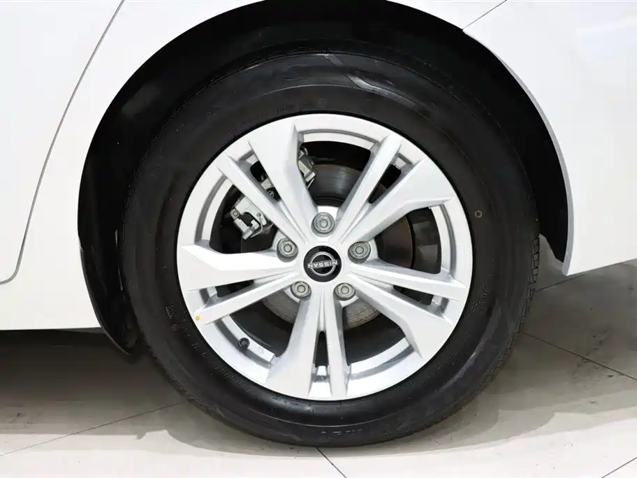 Nissan Sylphy 2025 — фото 20