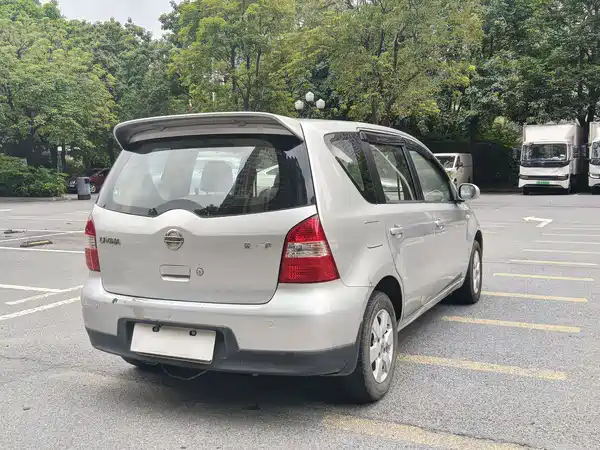Nissan Livina 2008