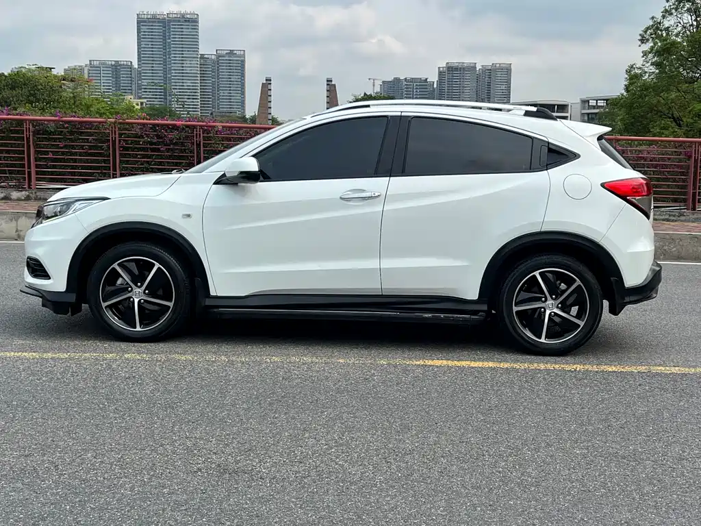 Honda Vezel 2021 — фото 6