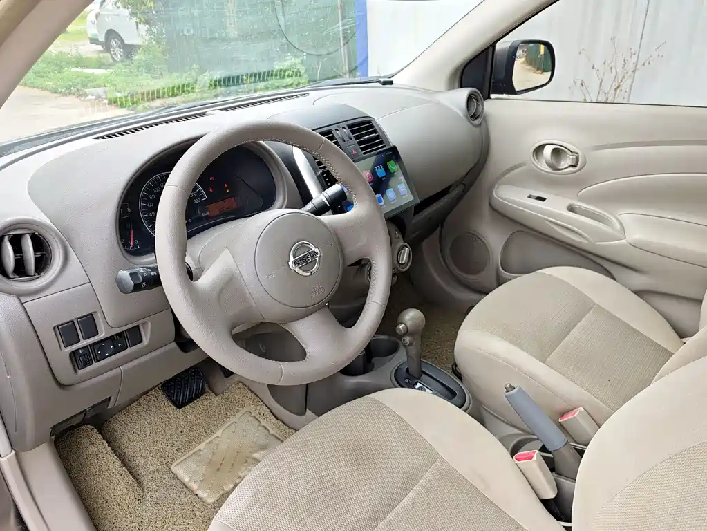 Nissan Sunny 2012 — фото 28
