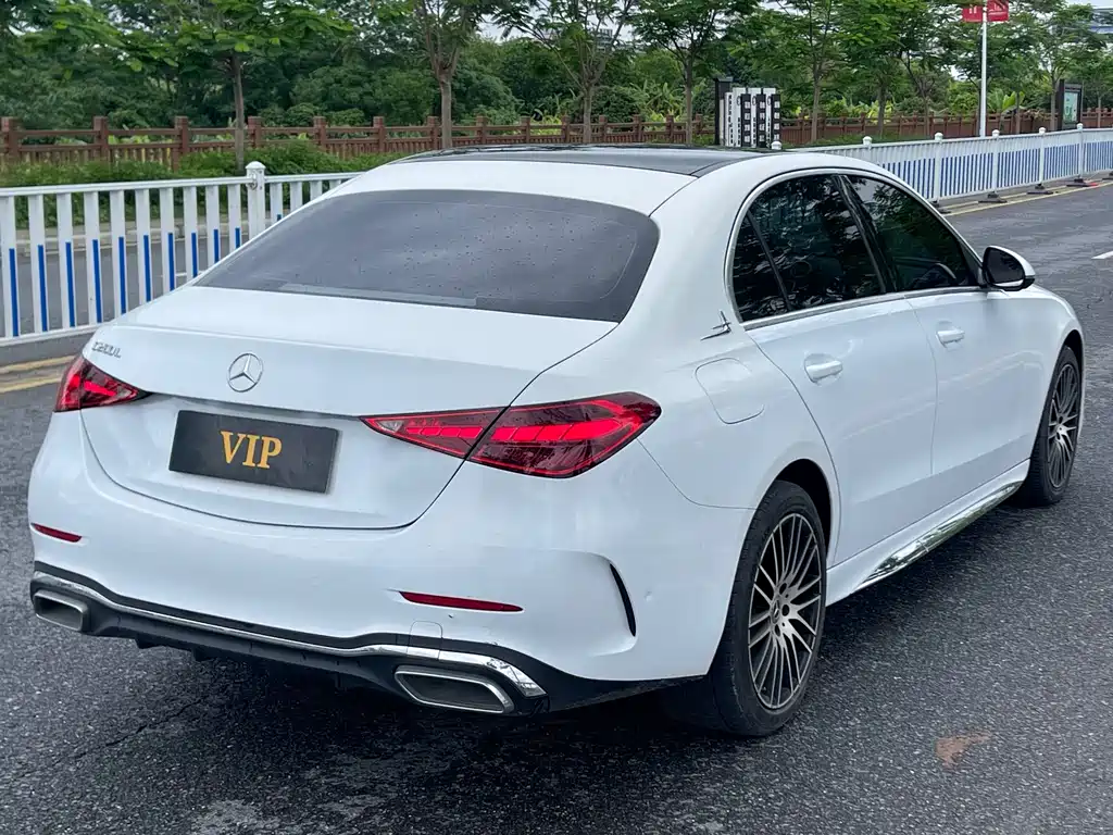 Mercedes-Benz C-Class 2023 — фото 6