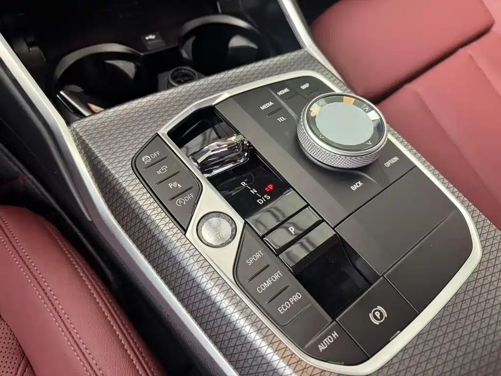 BMW 4 Series 2025 — фото 15