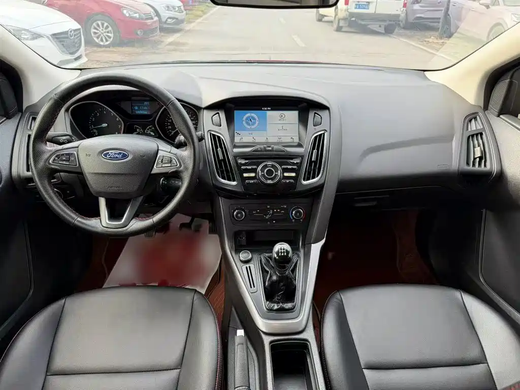 Ford Focus 2017 — фото 14