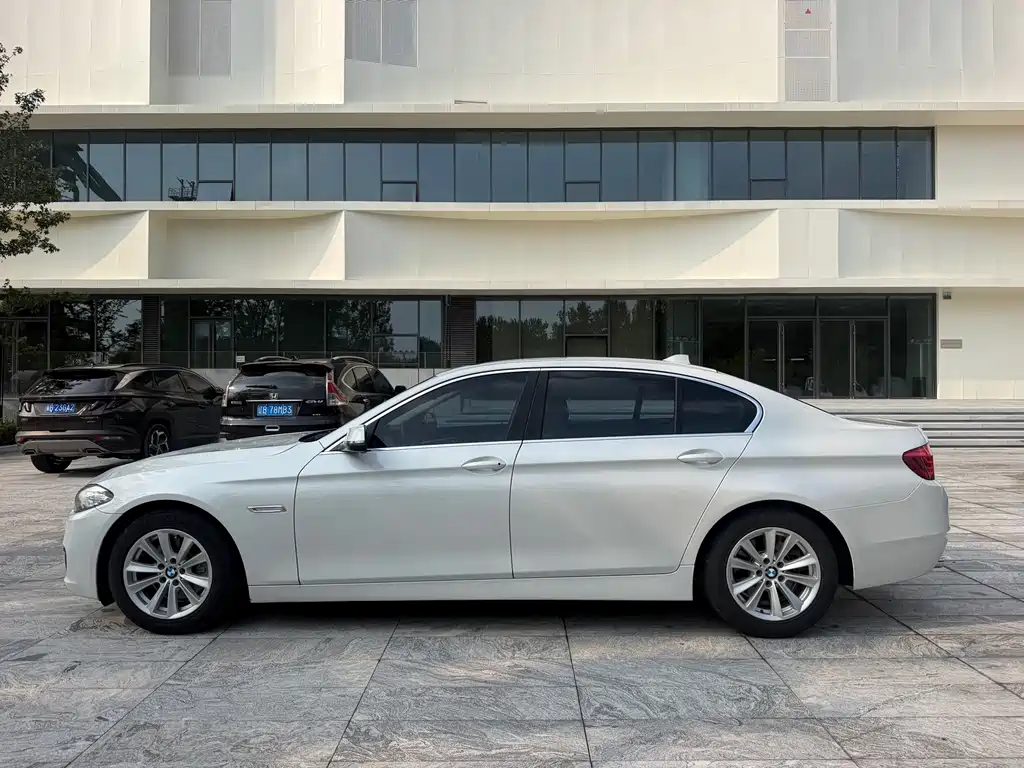 BMW 5 Series 2016