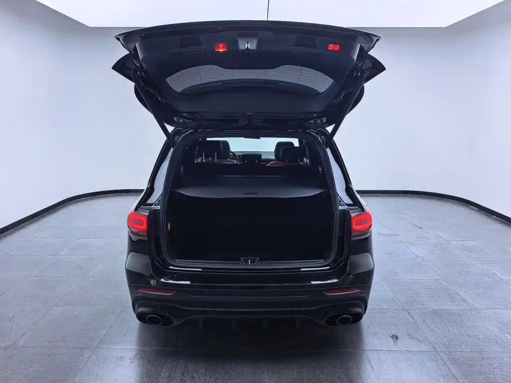 Mercedes-Benz GLB AMG 2023 — фото 17