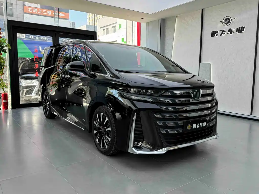Toyota Vellfire 2024 — фото 3