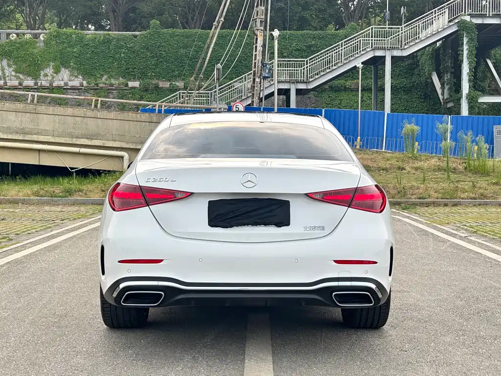 Mercedes-Benz C-Class 2023 — фото 6