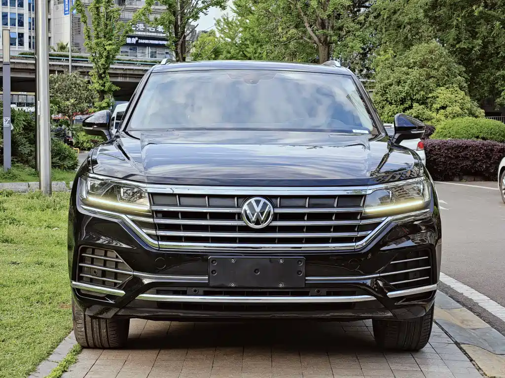 Volkswagen Touareg 2020 — фото 2