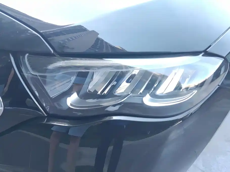 Mercedes-Benz E-Class 2025