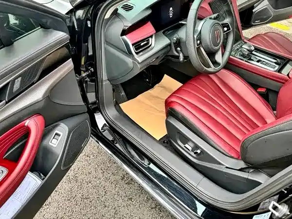 Hongqi H5 2023