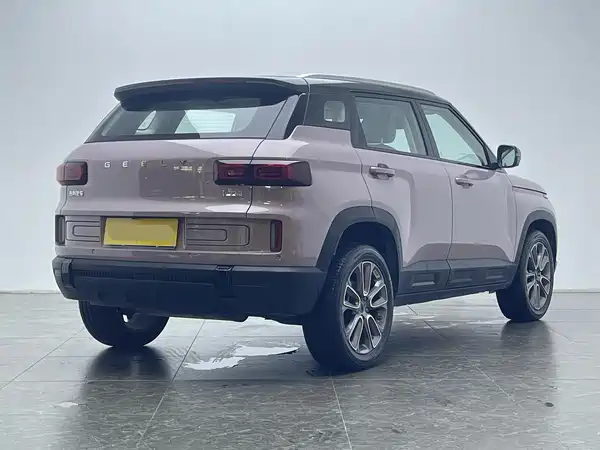 Geely ICON 2025