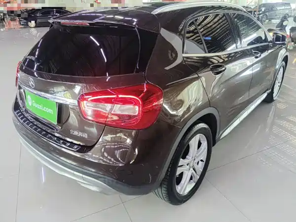 Mercedes-Benz GLA 2016