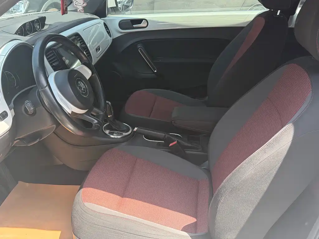 Volkswagen Beetle 2014