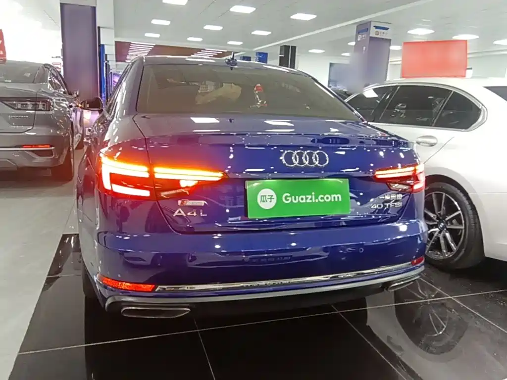 Audi A4L 2019