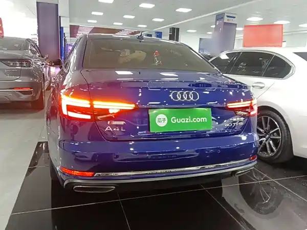 Audi A4L 2019