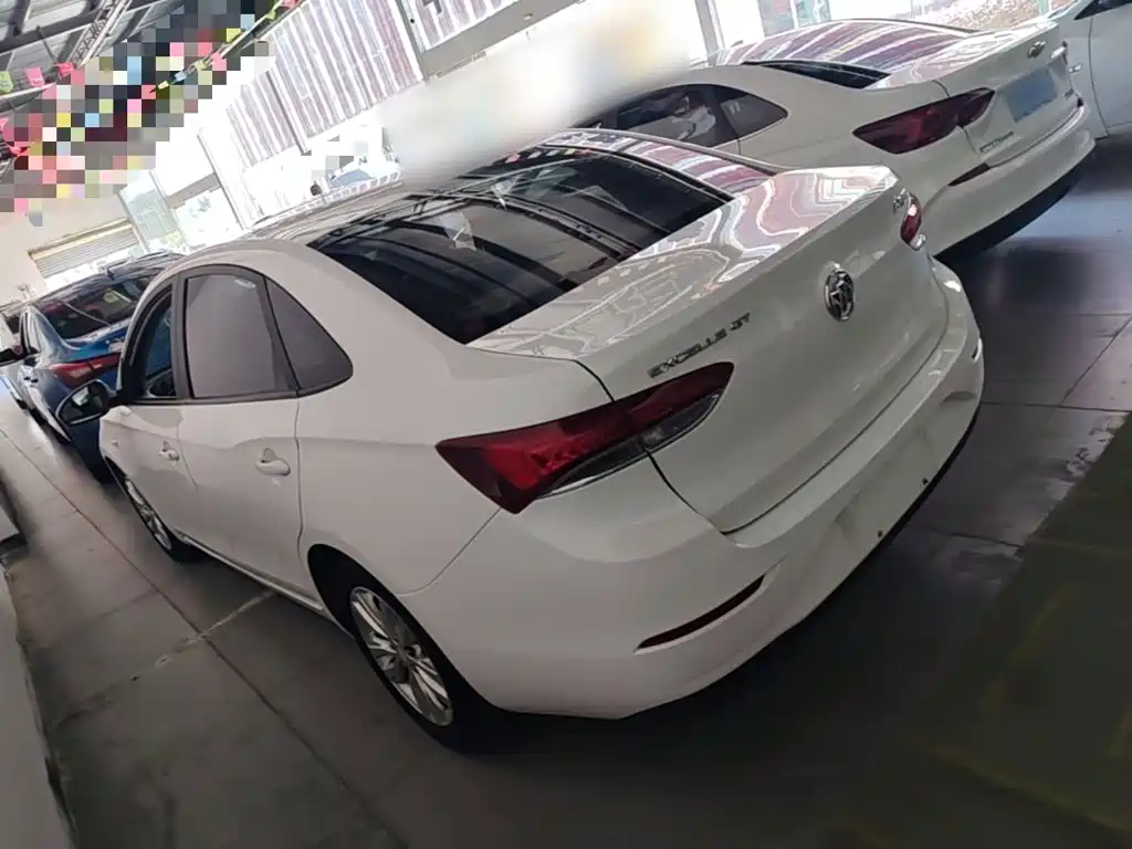 Buick Excelle 2020