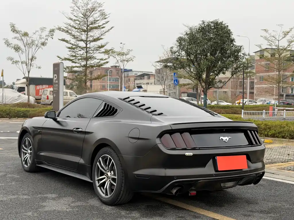 Ford Mustang 2017 — фото 4