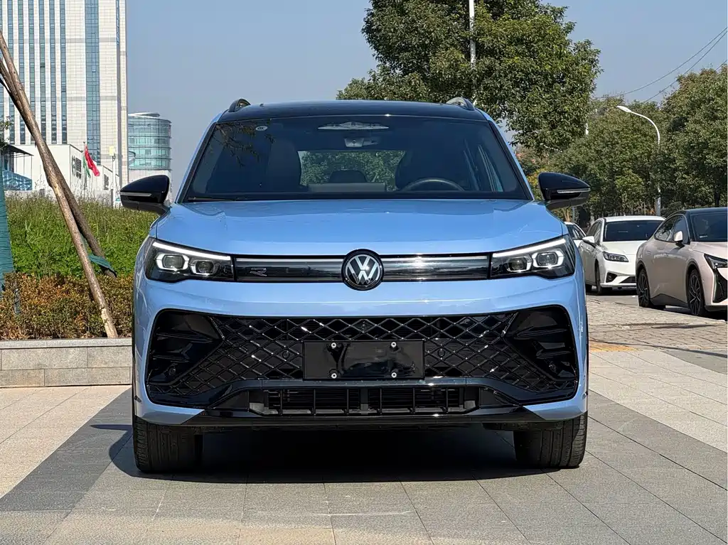 Volkswagen Tiguan L 2024