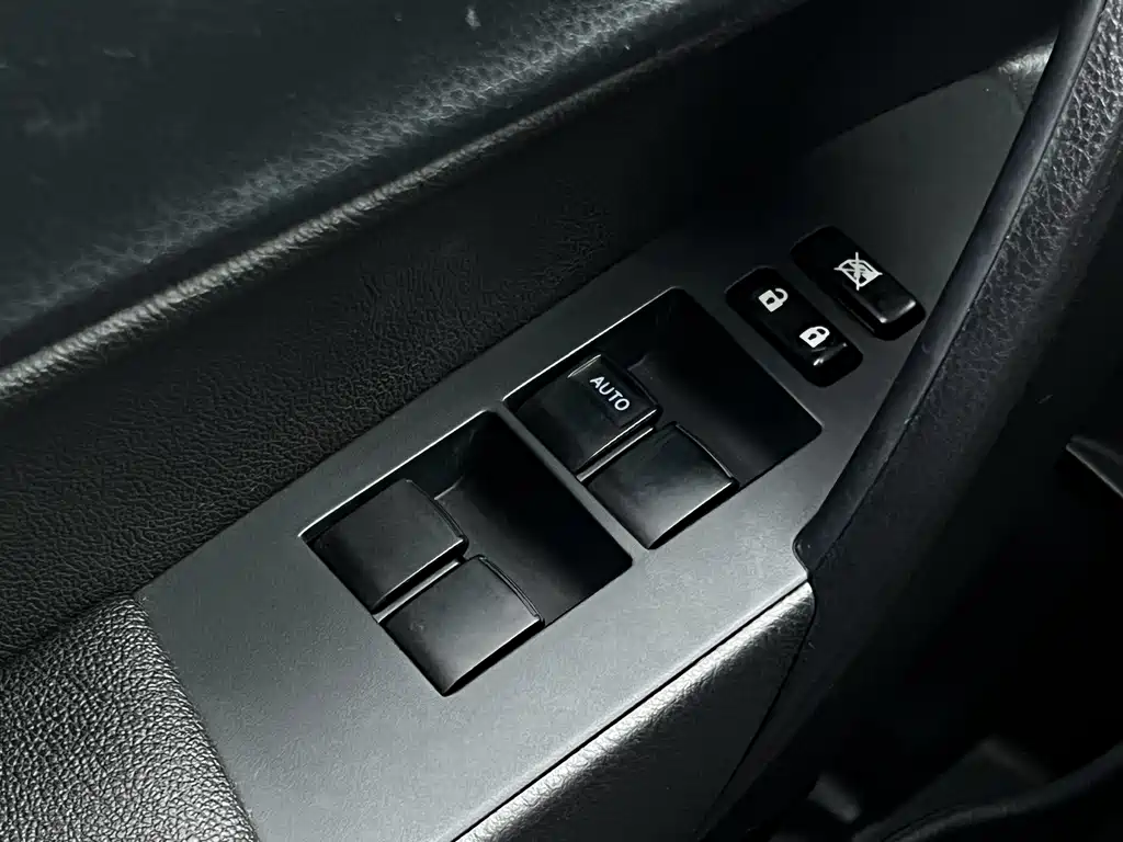 Toyota Levin 2017 — фото 16