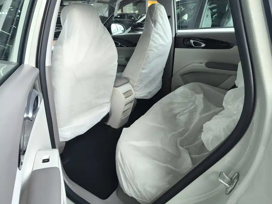 Geely Galaxy Starwish 2026 — фото 11