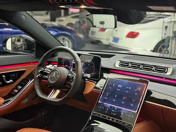 Mercedes-Benz S-Class 2021