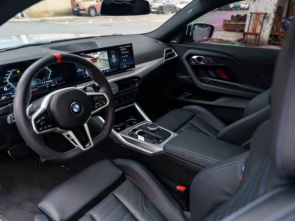 BMW M240i 2026 — фото 9