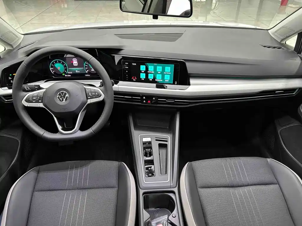 Volkswagen Golf 2022