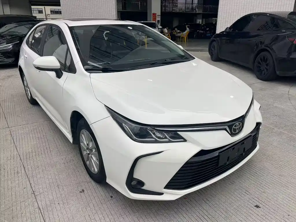 Toyota Corolla 2020 — фото 3