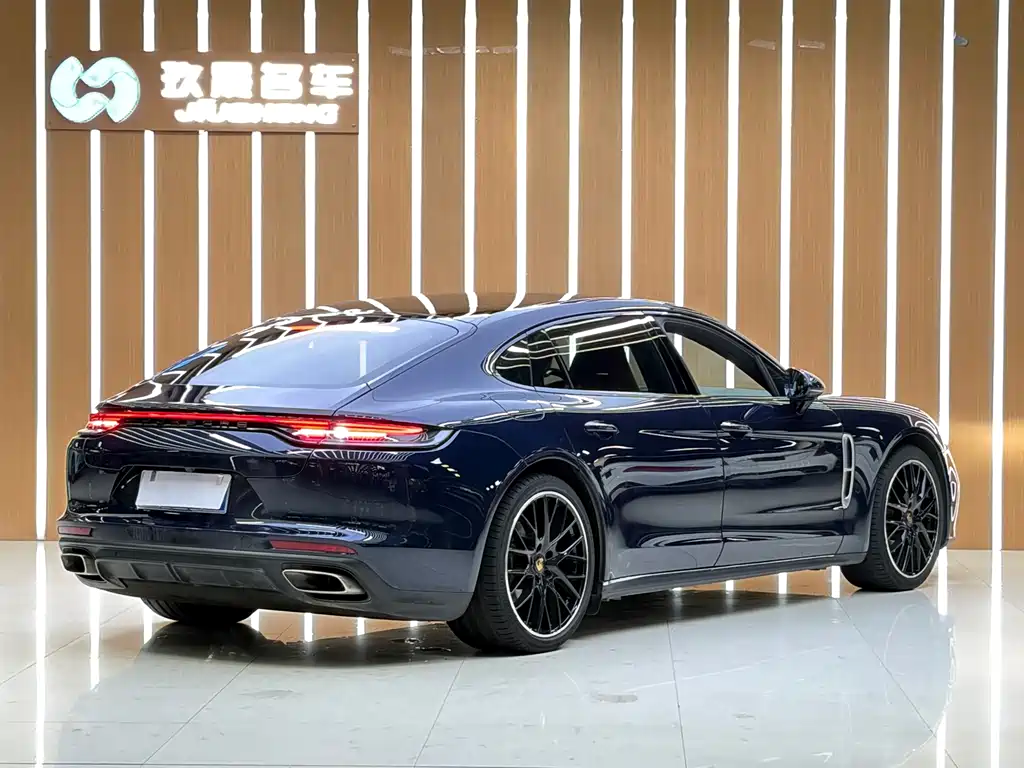 Porsche Panamera 2023 — фото 22