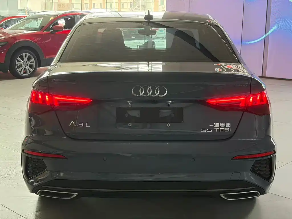 Audi A3 2022 — фото 8