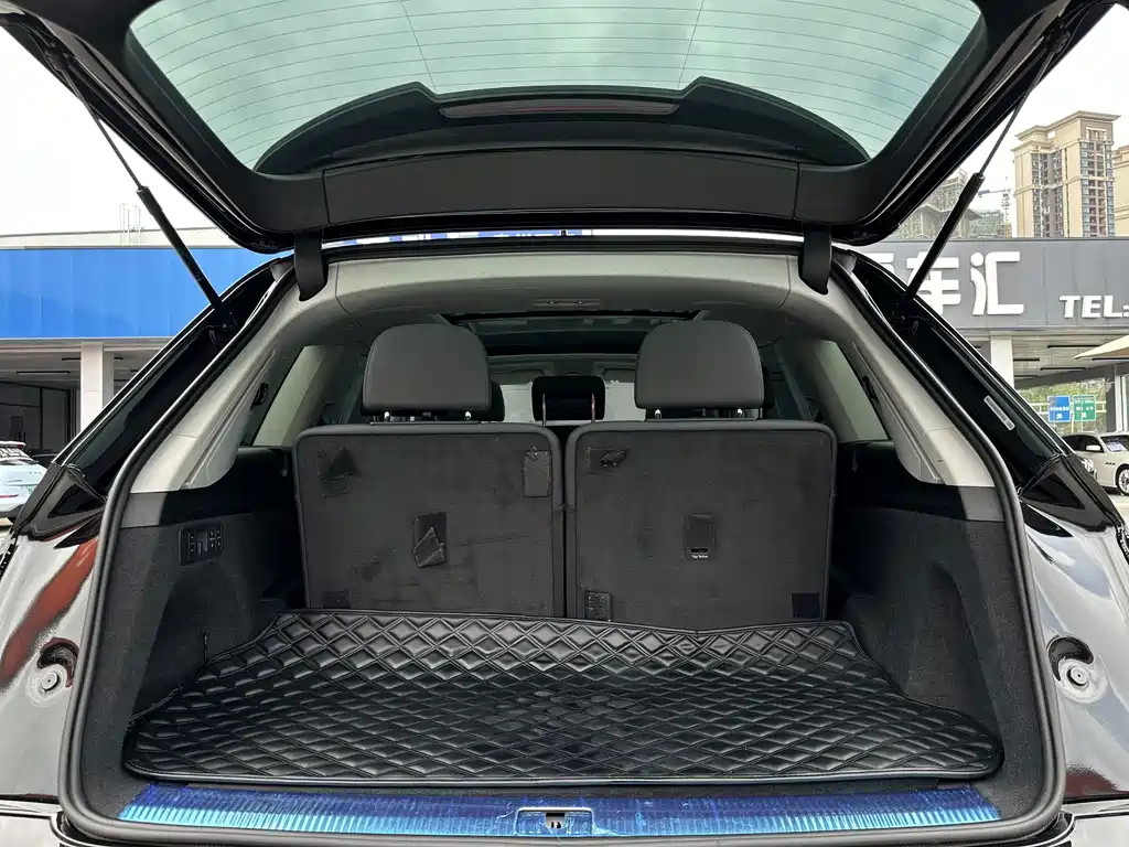 Audi Q7 2022 — фото 14