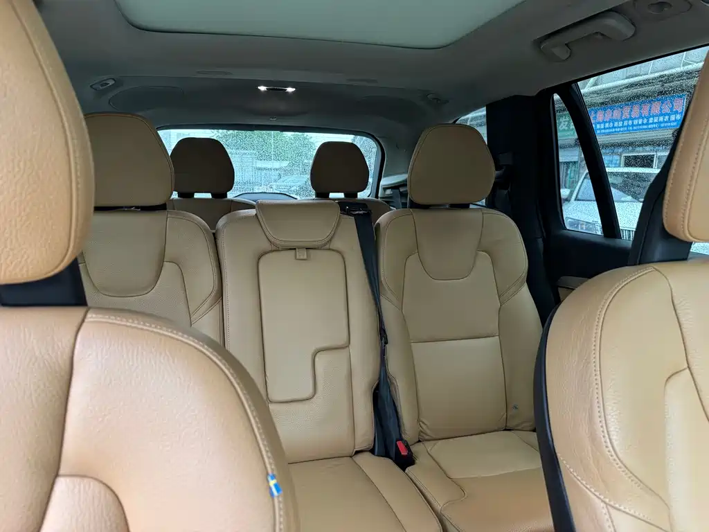 Volvo XC90 2016 — фото 14