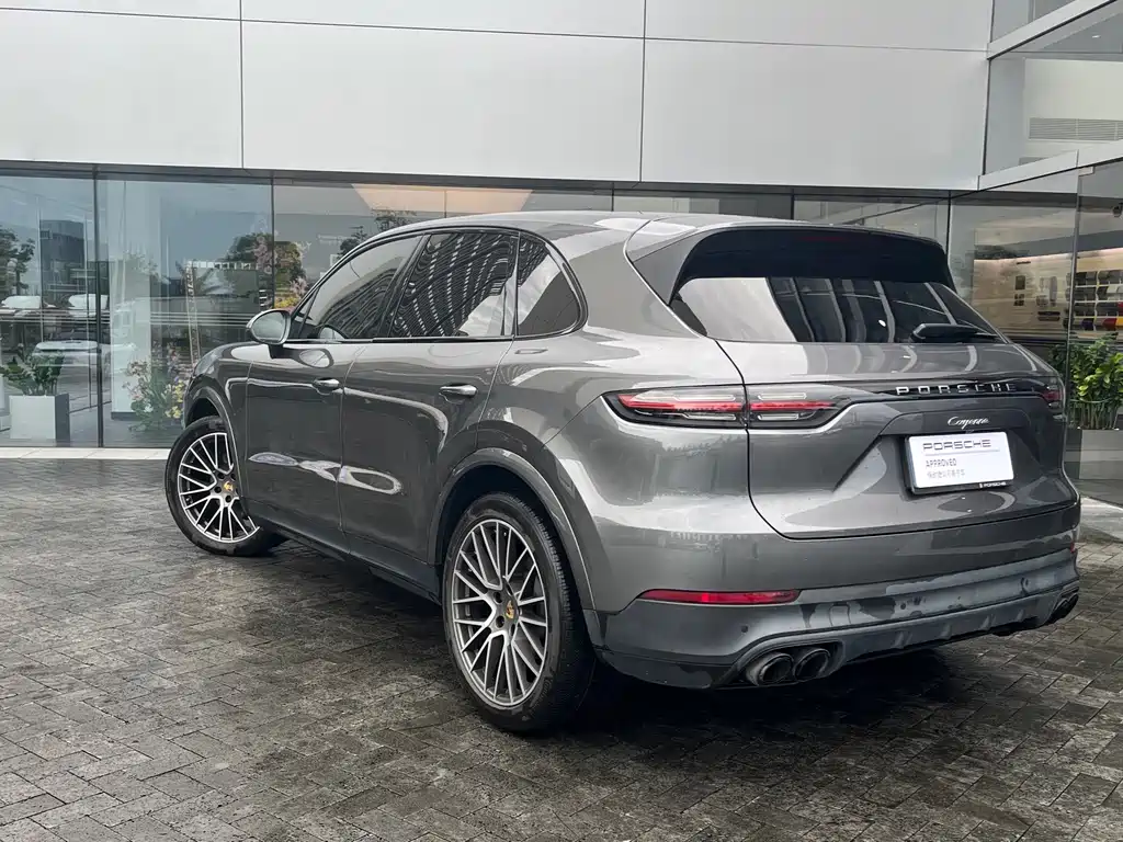 Porsche Cayenne 2021 — фото 10