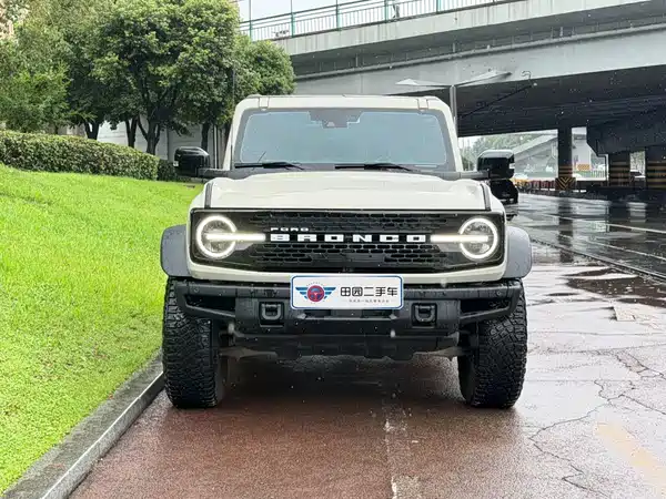 Ford Bronco 2025