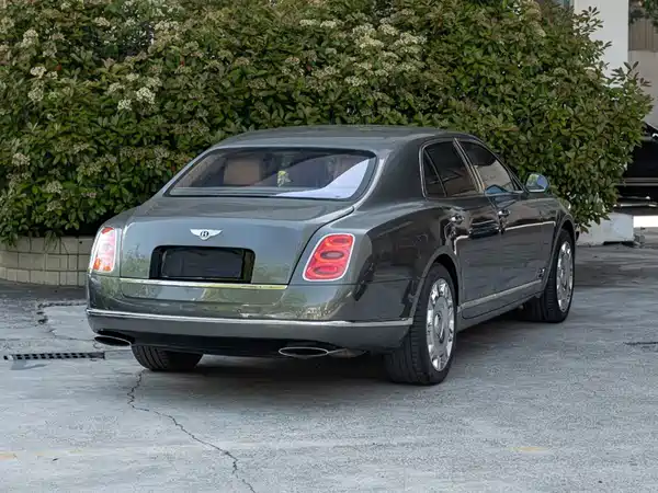 Bentley Mulsanne 2011