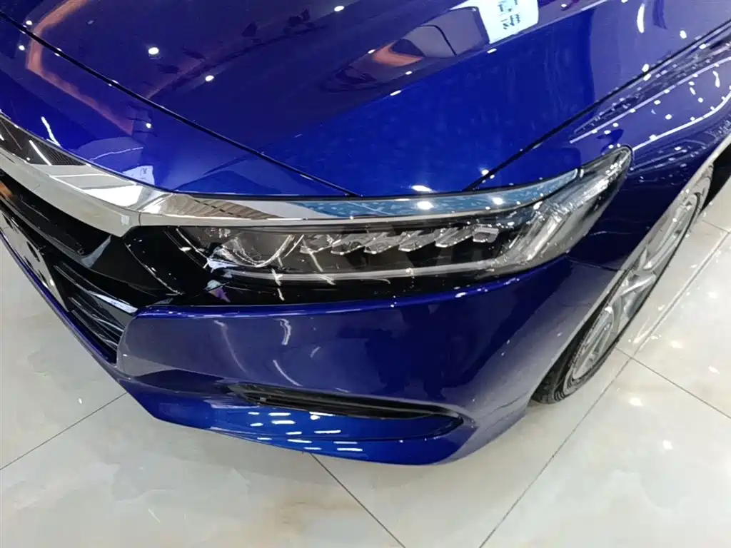 Honda Accord 2019 — фото 23