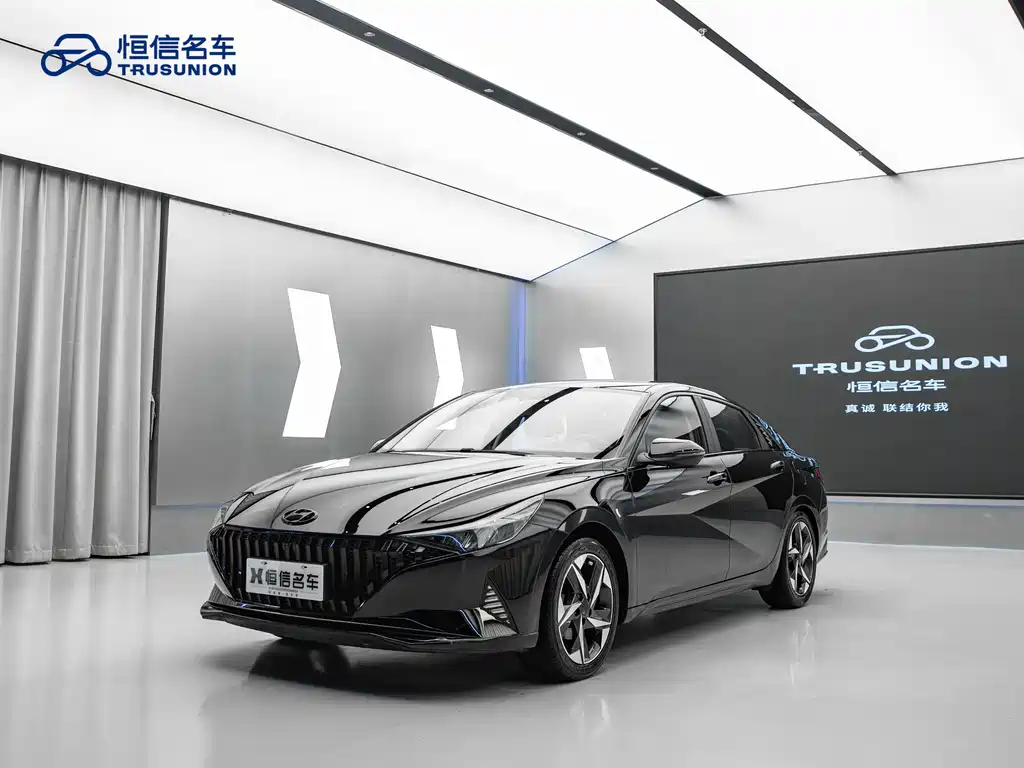 Hyundai Elantra 2021