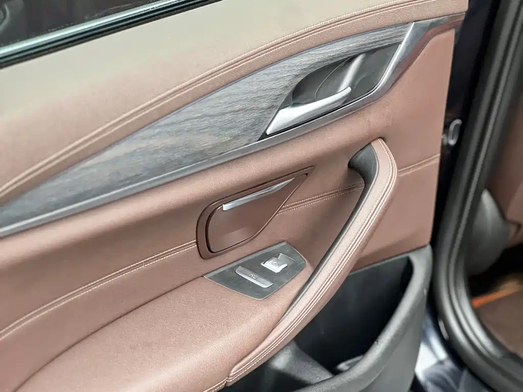 BMW 5 Series New Energy 2021 — фото 14