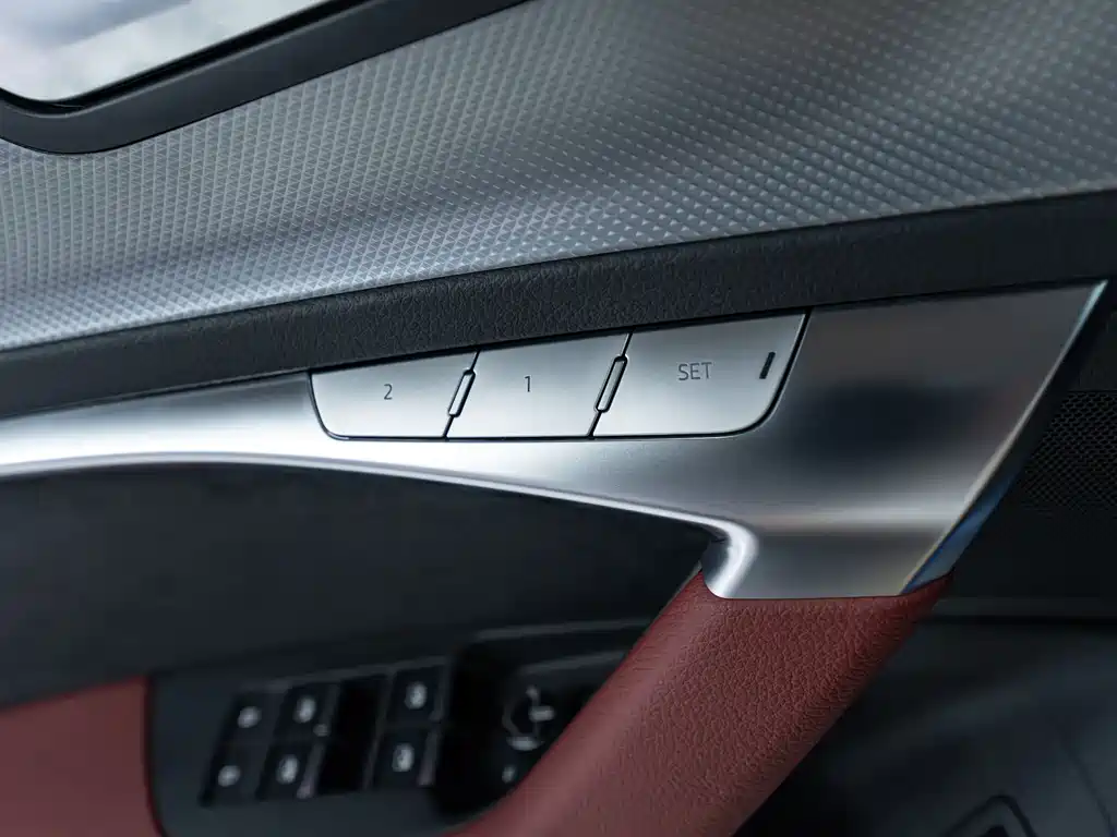 Audi A7L 2024 — фото 14