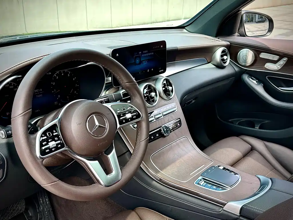 Mercedes-Benz GLC 2022 — фото 11