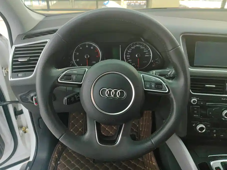 Audi Q5 2018 — фото 15