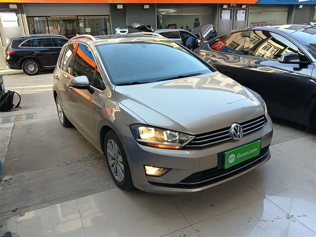 Volkswagen Golf Sportsvan 2018 — фото 22