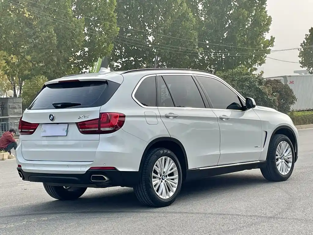 BMW X5 2016 — фото 17